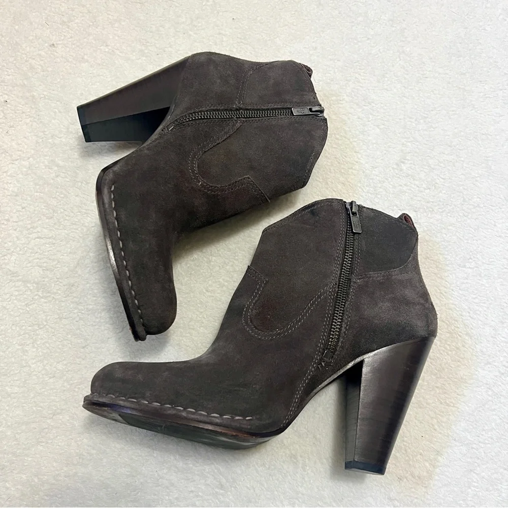 Frye Madeline Short Grey Suede Ankle Booties - Size 9.5